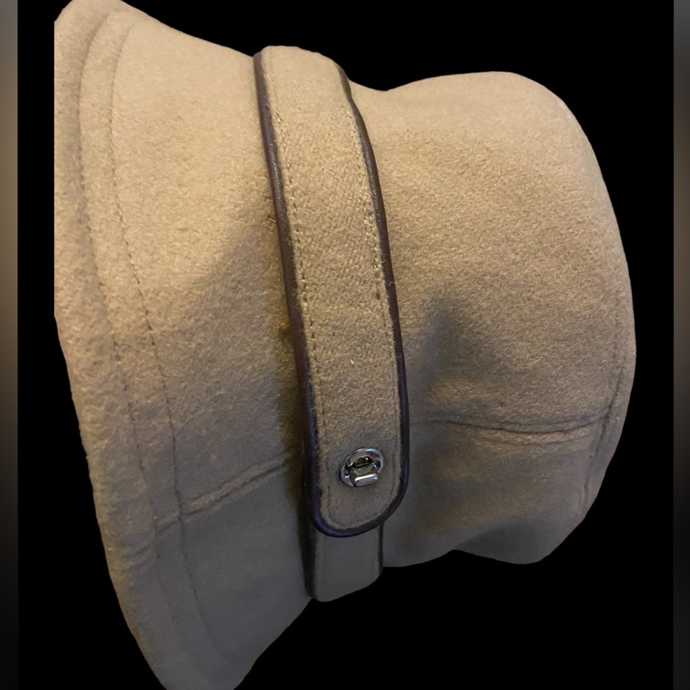 Coach wool tan bucket hat size M/L